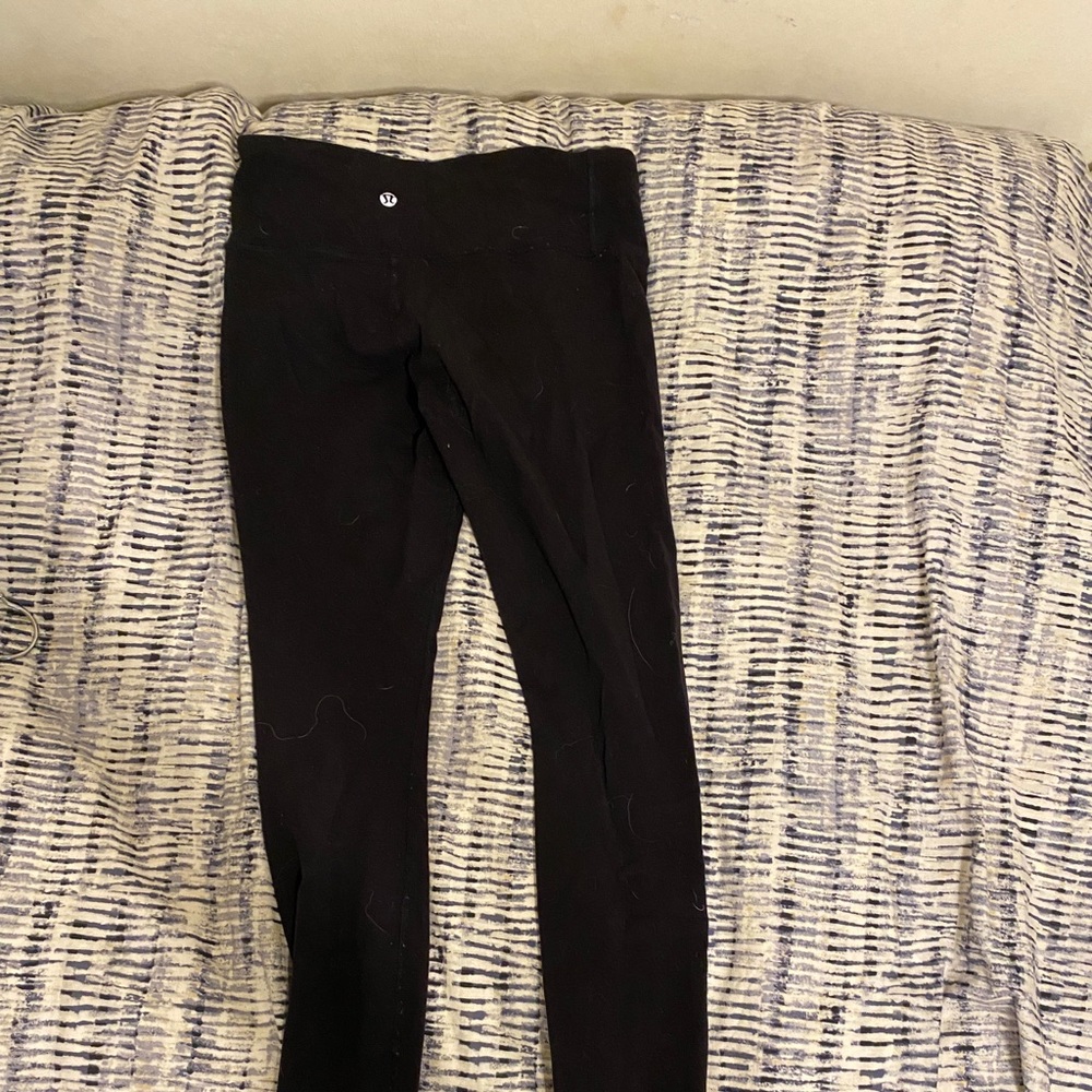 Lululemon leggings! 🖤